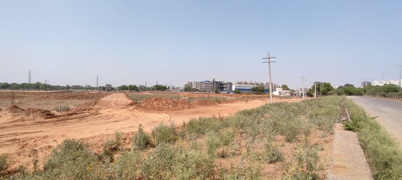 DeenDayal Plots / Sector 95